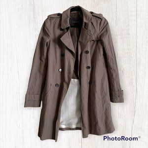 Aritzia Babaton Gradon rarely worn trench coat, size S